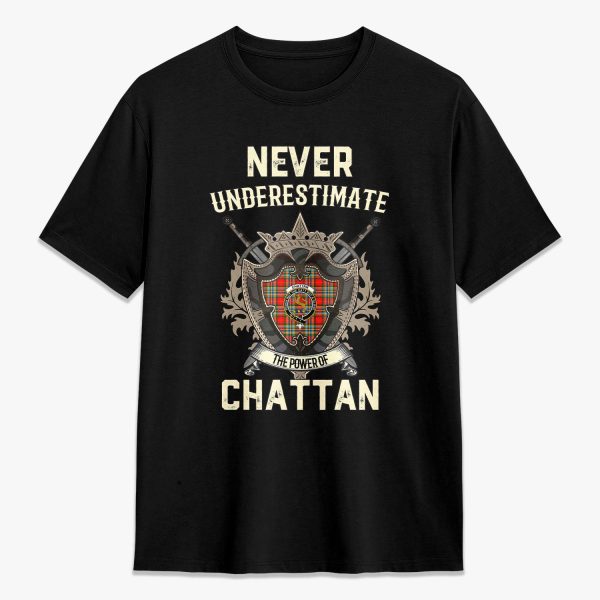 Chattan Tartan Crest 2D T-shirt - Never Underestimate Style Supply